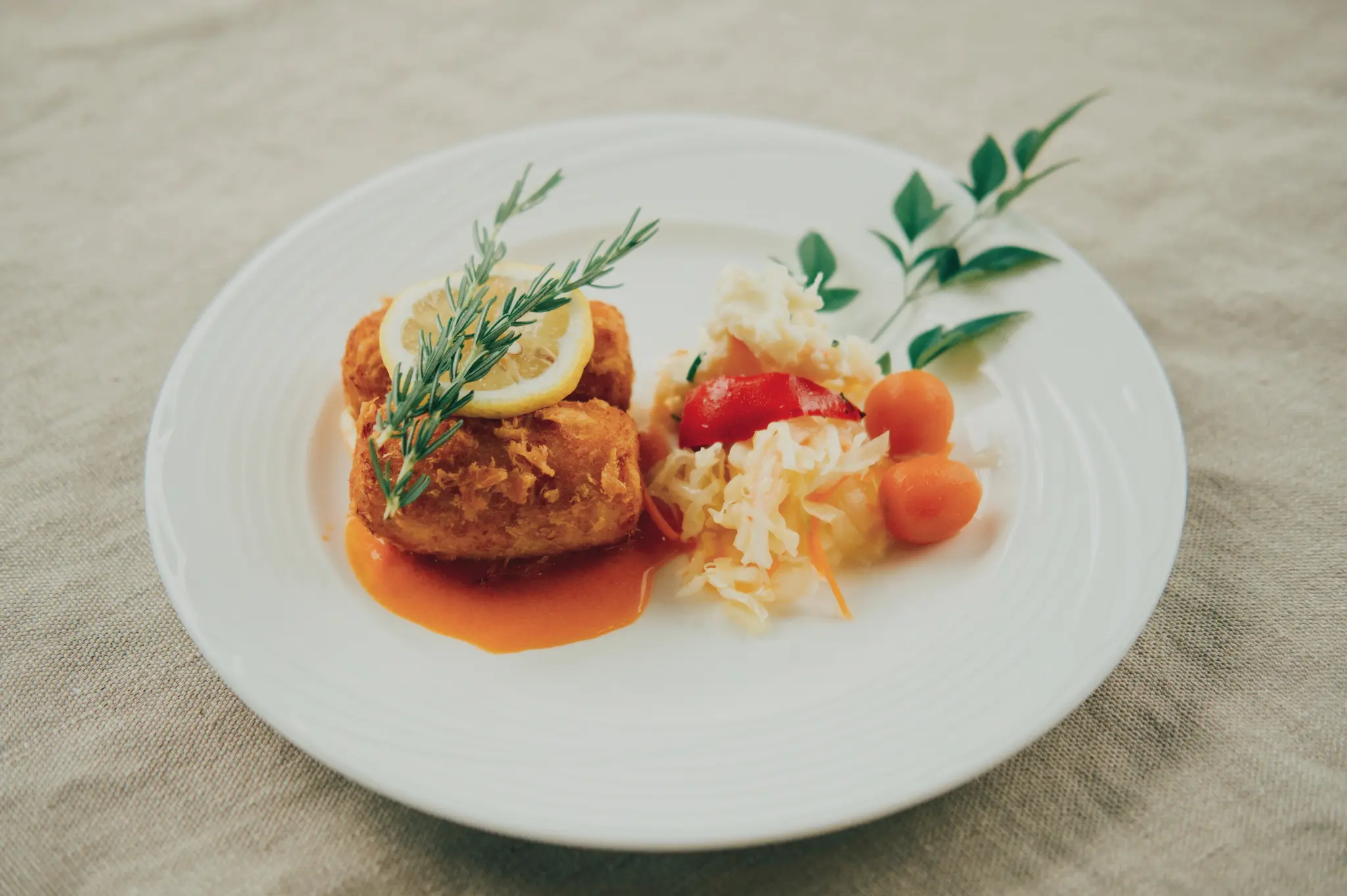 熊本県荒尾市の洋食レストランCOTTONのカニークリームコロッケ